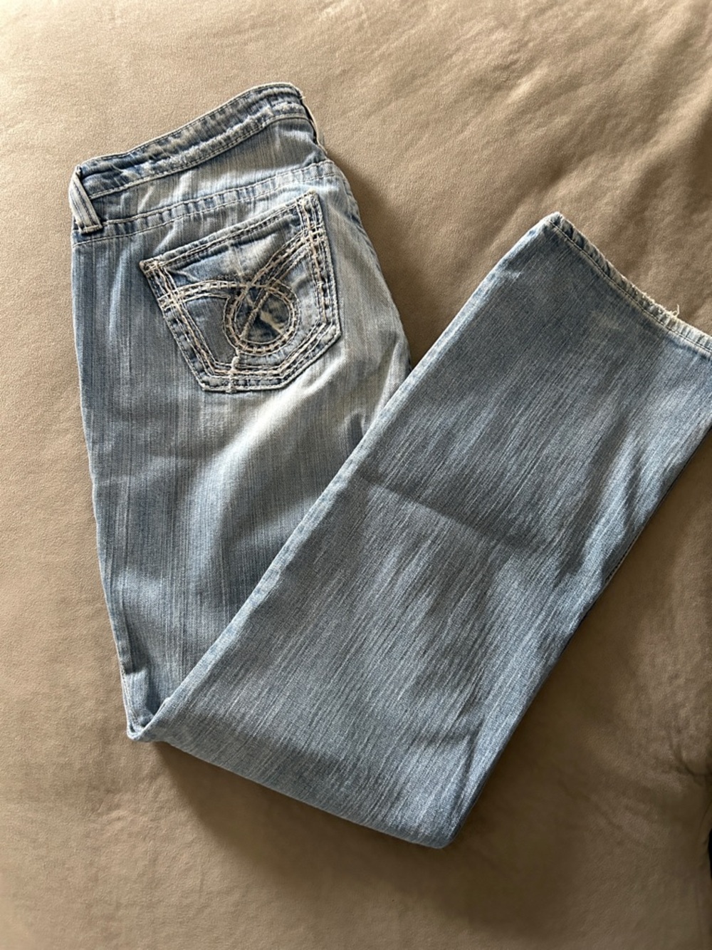 Big Star Maddie Boot Jeans. Light Blue Embroidered Pocket Straight Jeans - Picture 3 of 4
